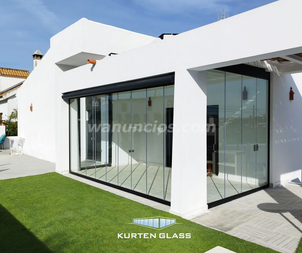 Cortinas de cristal, Barandillas de cristal, Pergolas bioclimaticas (Sevilla)