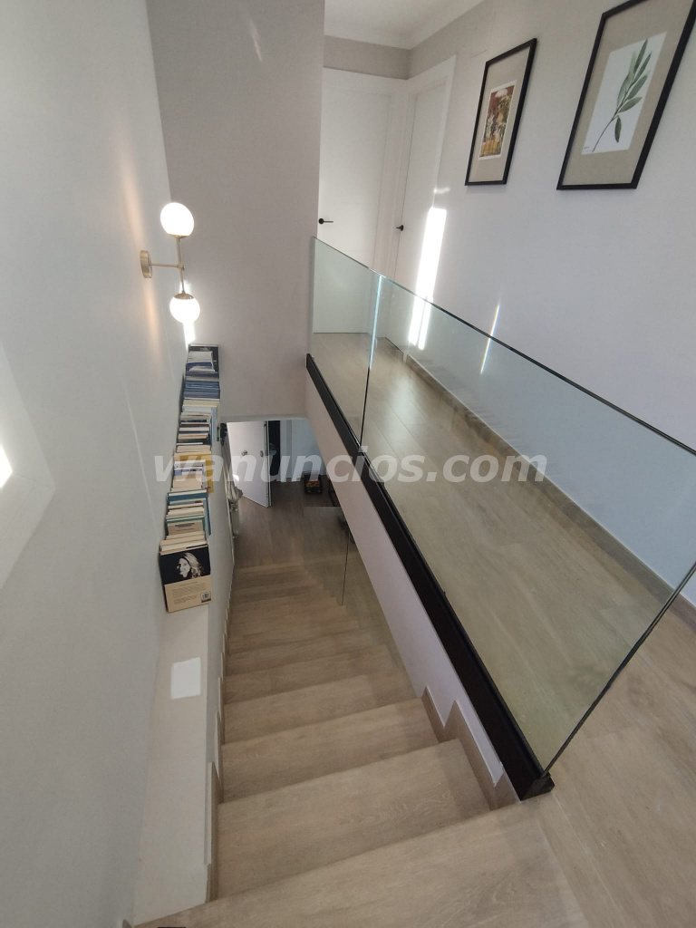 Cortinas de cristal, Barandillas de cristal, Pergolas bioclimaticas (Sevilla) 3