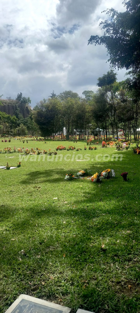 Cementerio privado las bouganvilias, Guatemala (Seis) 3