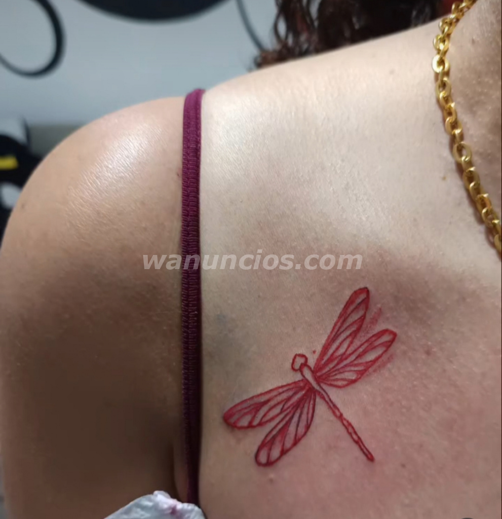 Tatuajes a cambio de pasarlo bien a mujer liberal (Madrid)