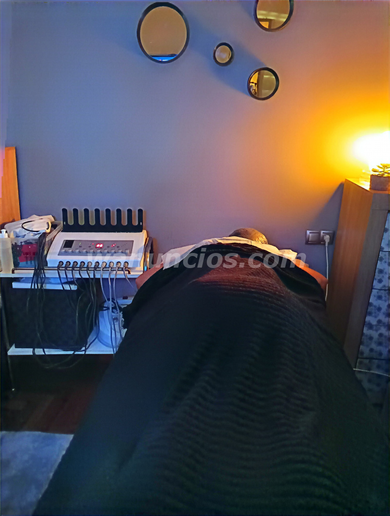 Masajes,terapia,relajación,en manos de una profesinal (Vigo)