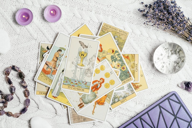 Lectura de Tarot evolutivo terapéutico y predictivo (Zona Sur y on line)
