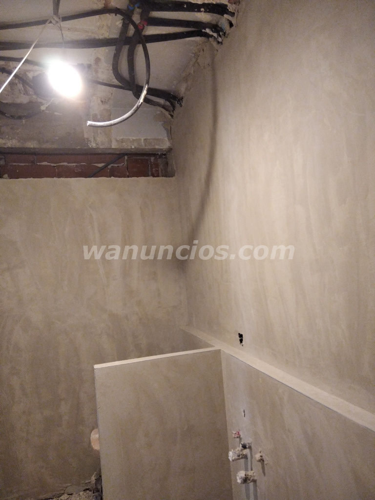 Yesero a mano alisados de aguaplast, enfoscados (Madrid) 3