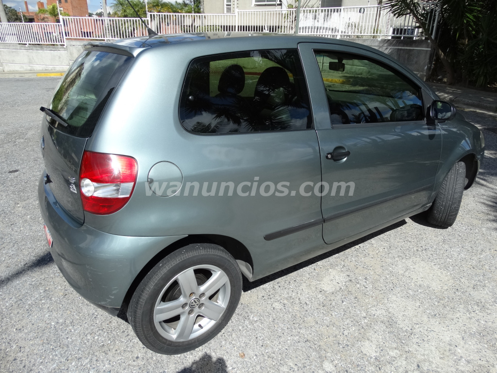 6.500 US$ - Vendo Volkswagen Fox Conceptline, 1.6 L, 101 HP, año 2009, manual, 161.587 Km. (Municipi