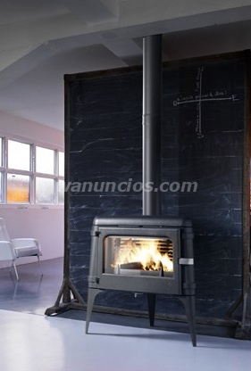 999 € - Venta de Estufa de Leña Marca INVICTA Modelo LUNA (ÚLTIMA UNIDAD) - LIQUIDACIÓN (Parla) 2