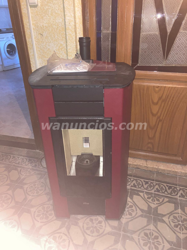1.300 € - Estufas de pellets nuevas a estrenar sin uso (Nava del Rey)