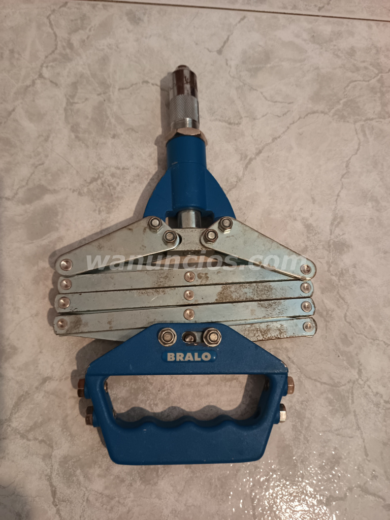 50 € - Vendo remachadora BRALO en perfecto estado (Getafe centro)