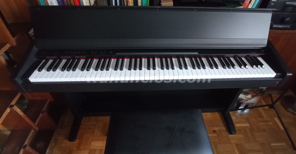 600 € - Piano digital Kawai en perfecto estado de funcionamiento (Madrid Capital) 2