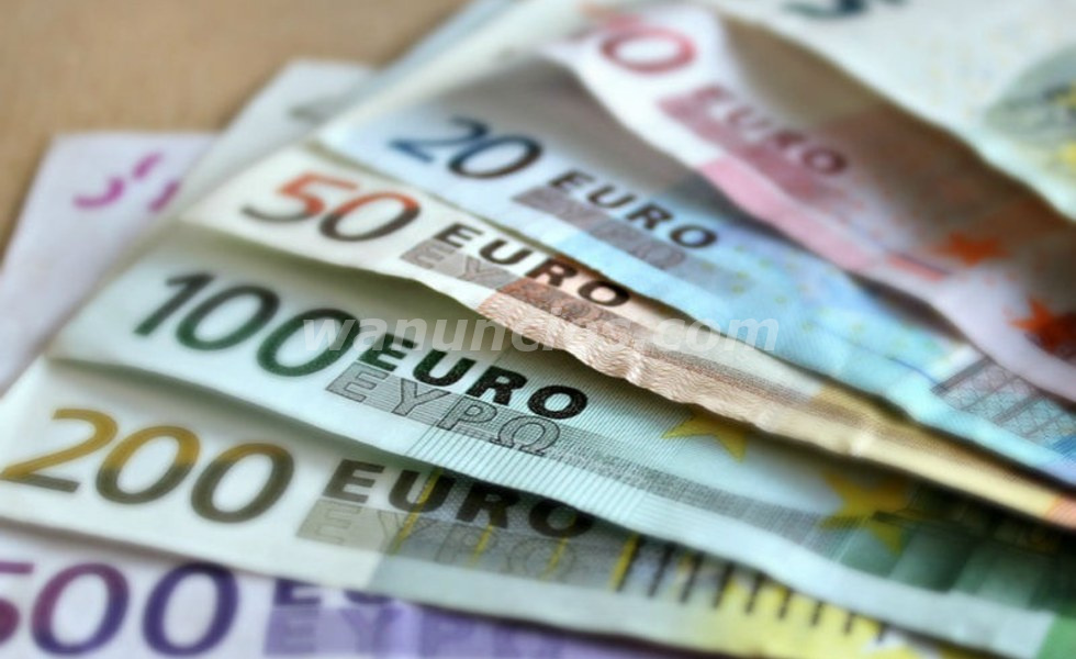 OFREZCO AYUDA ECONOMICA 300 EUROS MINIMO (Alicante)