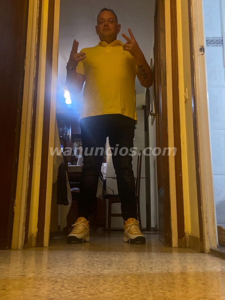Busco chicas para quedar por la noche y darle compensación económica (Barcelona) 2
