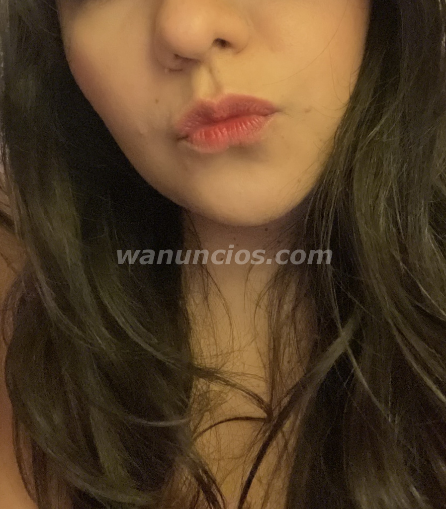 Chica latina busca hombre lamedor, pido gratificación generosa (Madrid)