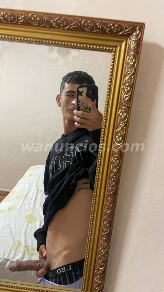 Joven delgado de 21 años cubano buscando oportunidades (Barcelona) 2