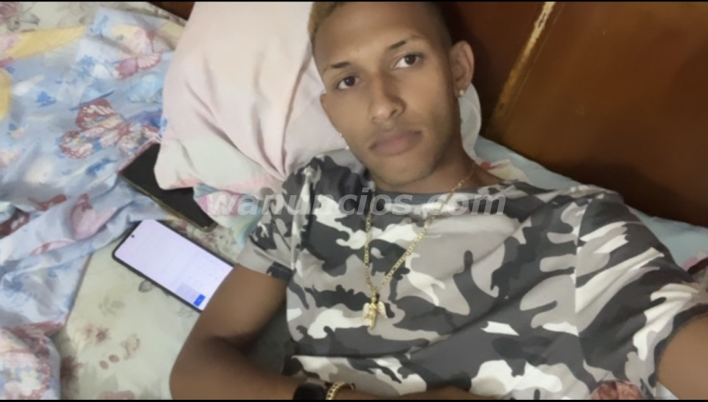 Soy pasivo y busco amor o lo que pueda surgir soy de Cuba (Habana lisa) 2