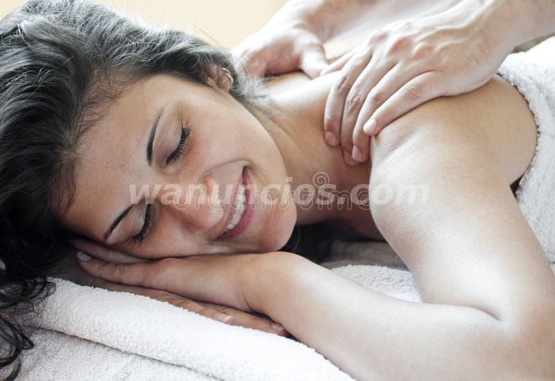DOY MASAJES RELAJANTES GRATUITOS PARA MUJERES CON ADELGAZANTE DE REGALO (Madrid Capital) 5