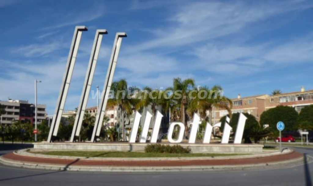 Se alquilan habitaciónes en Motril para chicas (Almería)